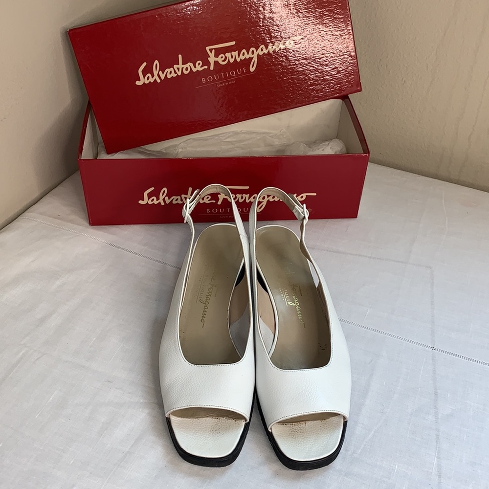 Salvatore Ferragamo Deer sling back sandal 9AA